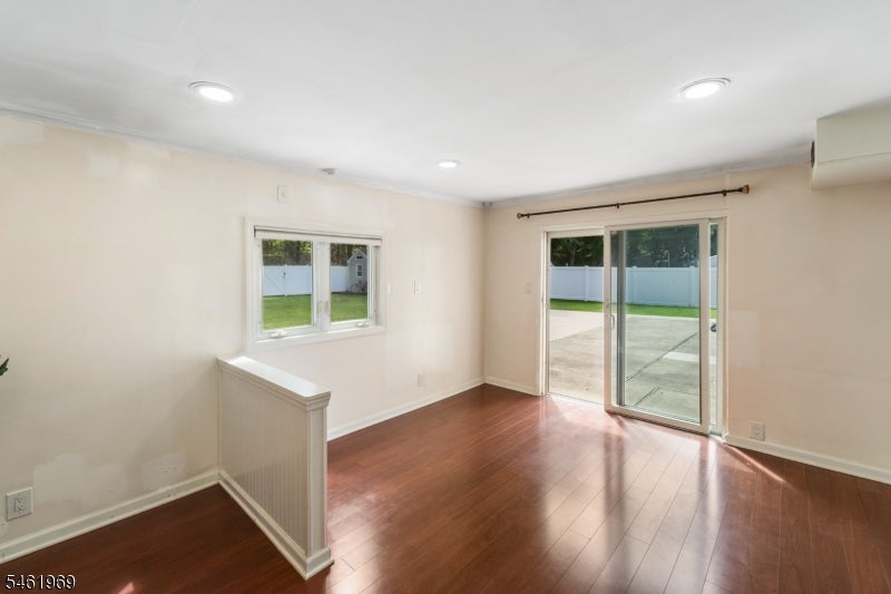 80 Stillwell Rd
