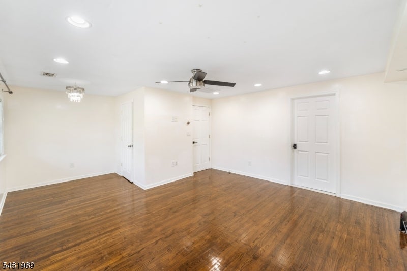 80 Stillwell Rd
