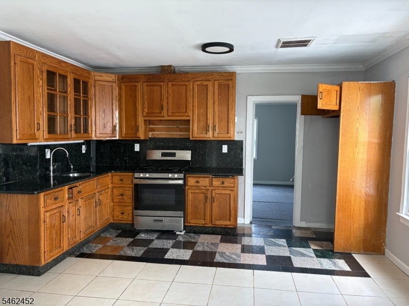 108 W 18Th St 2