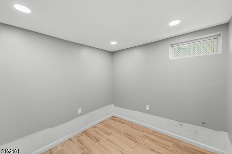 5 Sumutka Ct