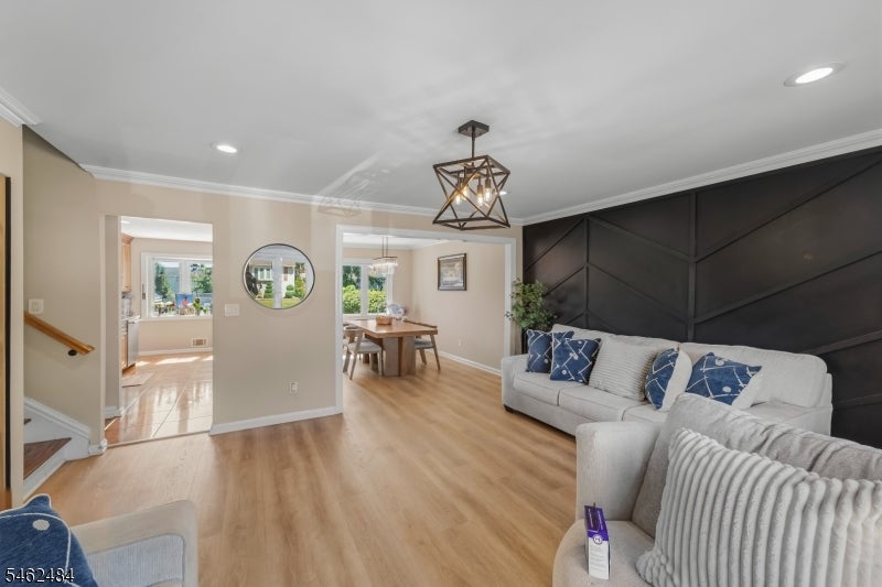 5 Sumutka Ct