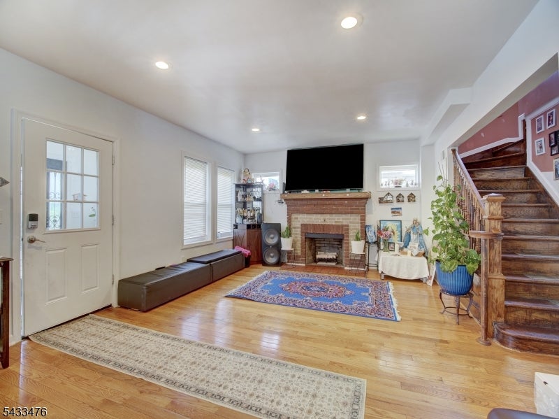 408-410 Elmora Ave
