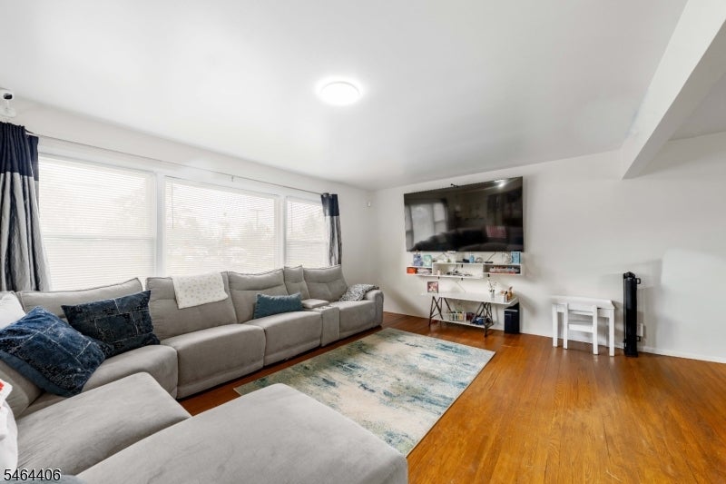 25 Lawrence Pl