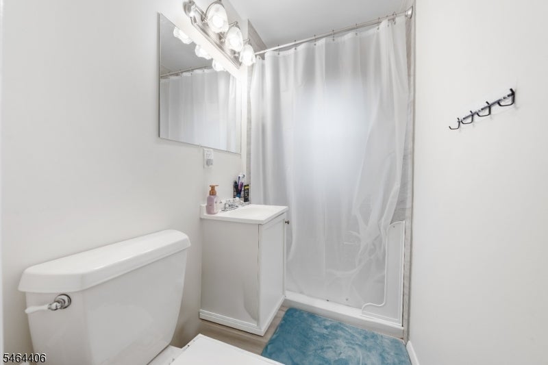 25 Lawrence Pl