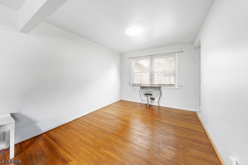 25 Lawrence Pl