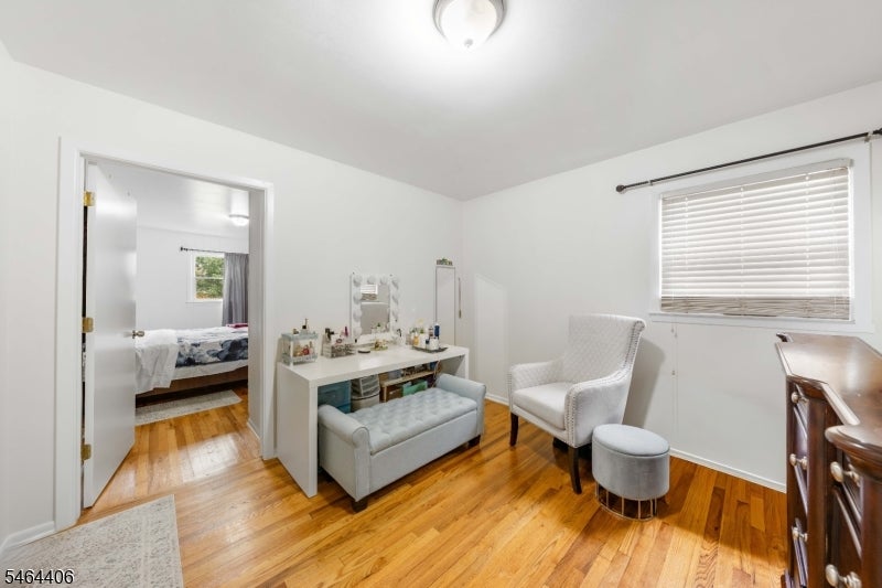 25 Lawrence Pl