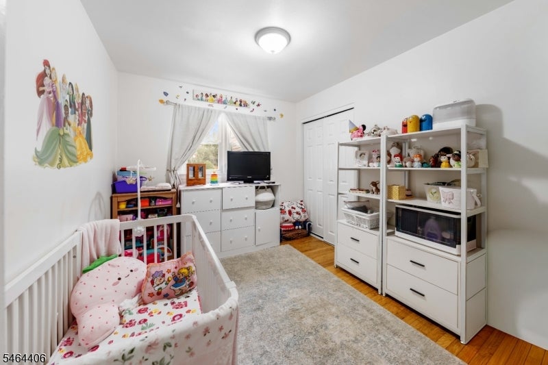 25 Lawrence Pl