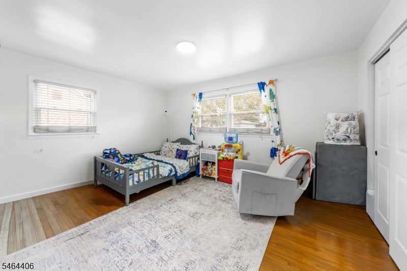 25 Lawrence Pl