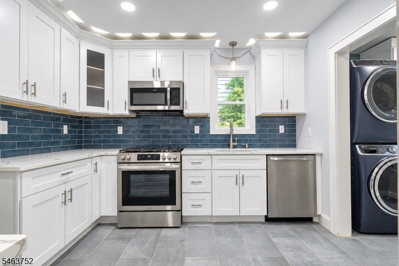 419 Locust St