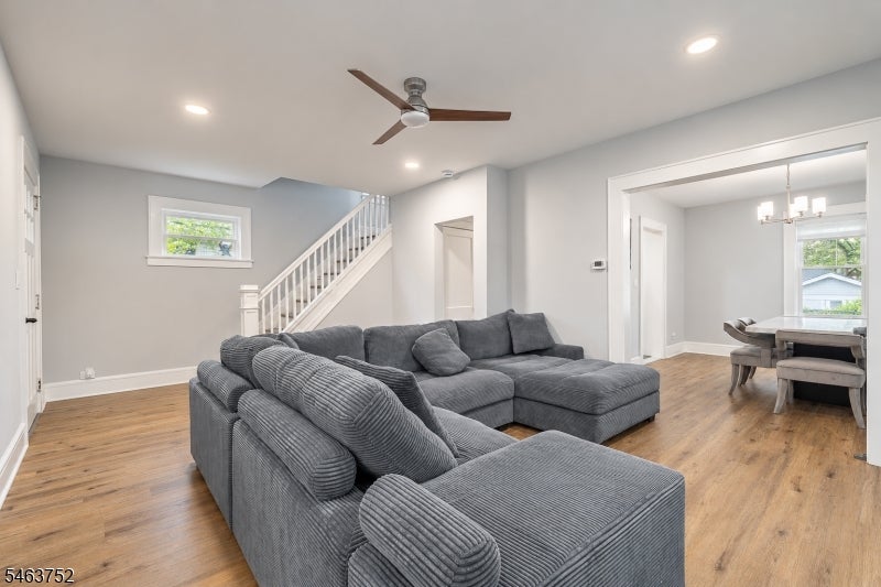 419 Locust St