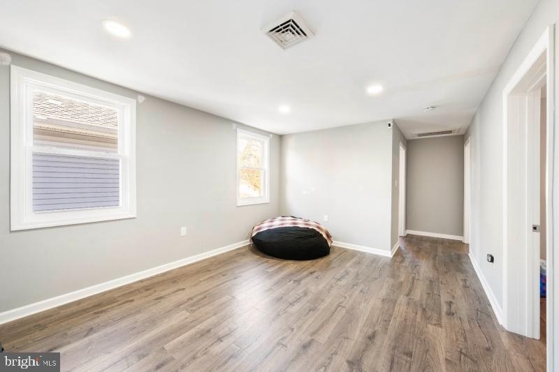 29 Lincoln Ave
