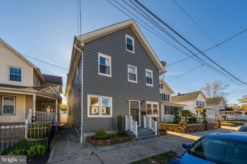 29 Lincoln Ave