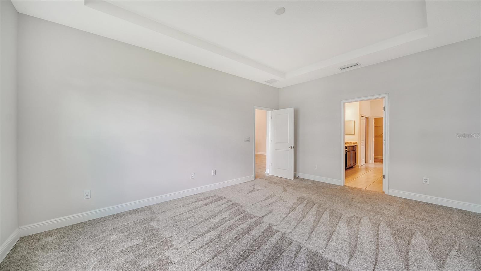 5712 HEVENA CT