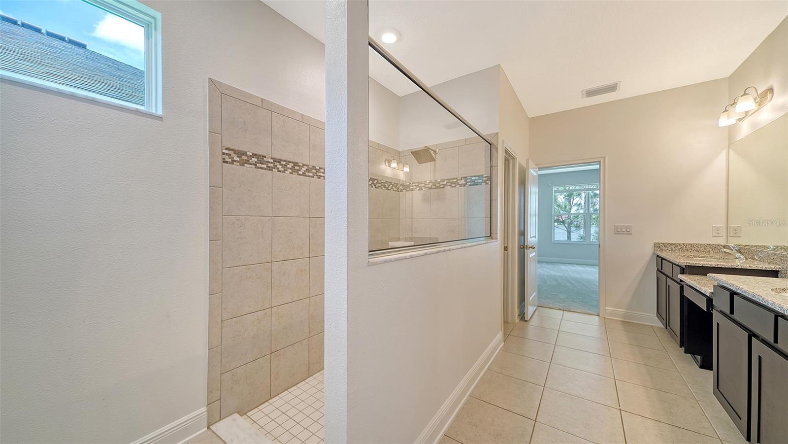 5712 HEVENA CT