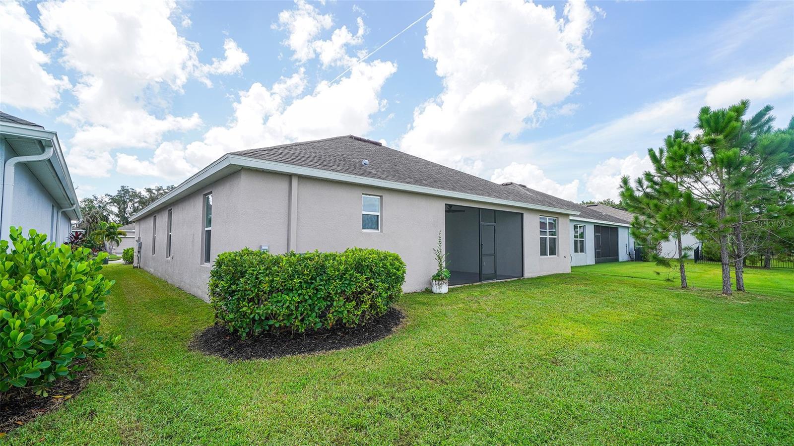 5712 HEVENA CT