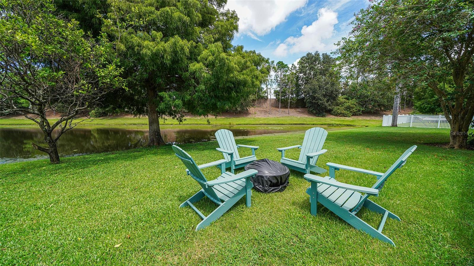 6122 BLUE RUNNER CT