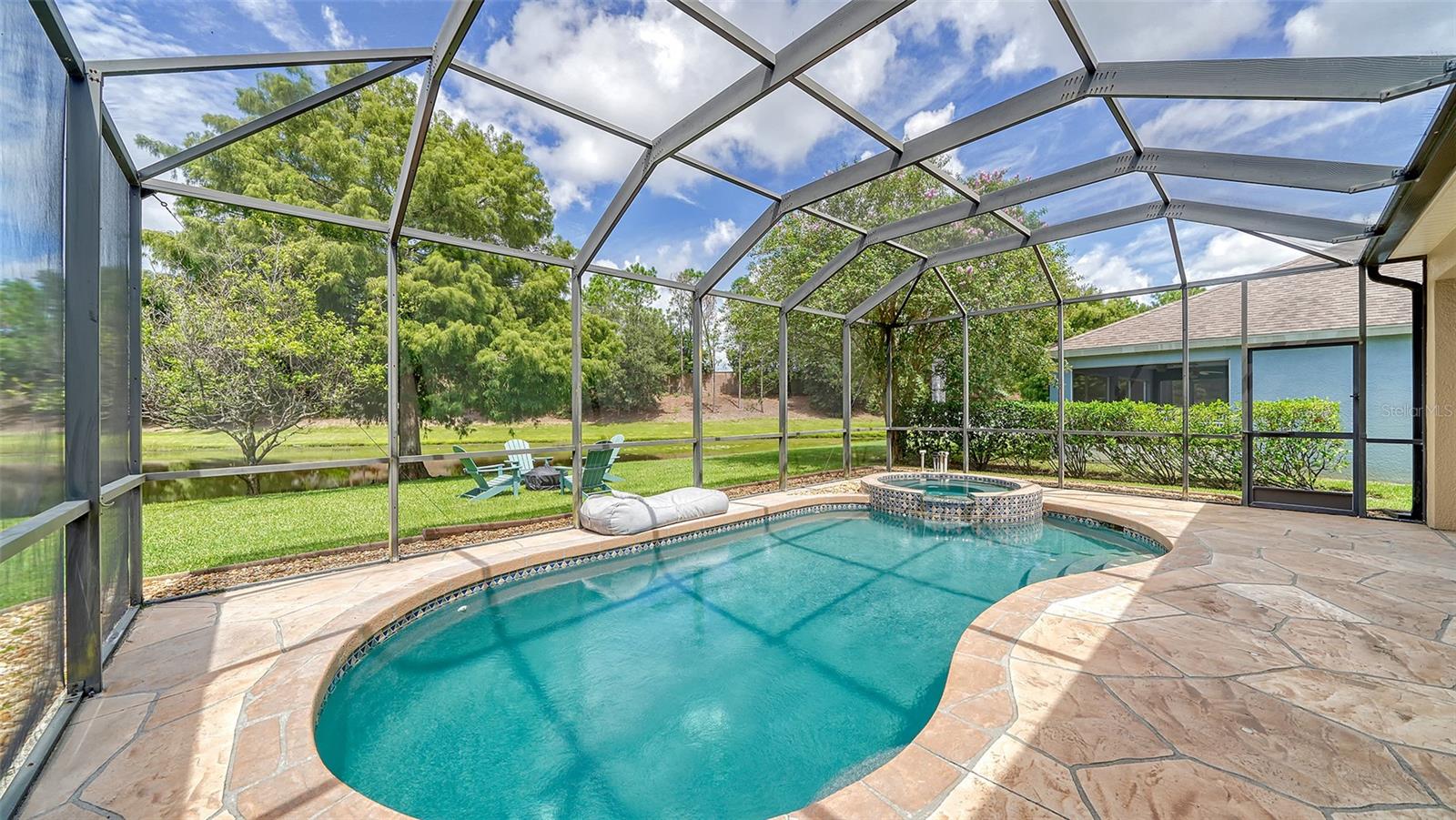 6122 BLUE RUNNER CT