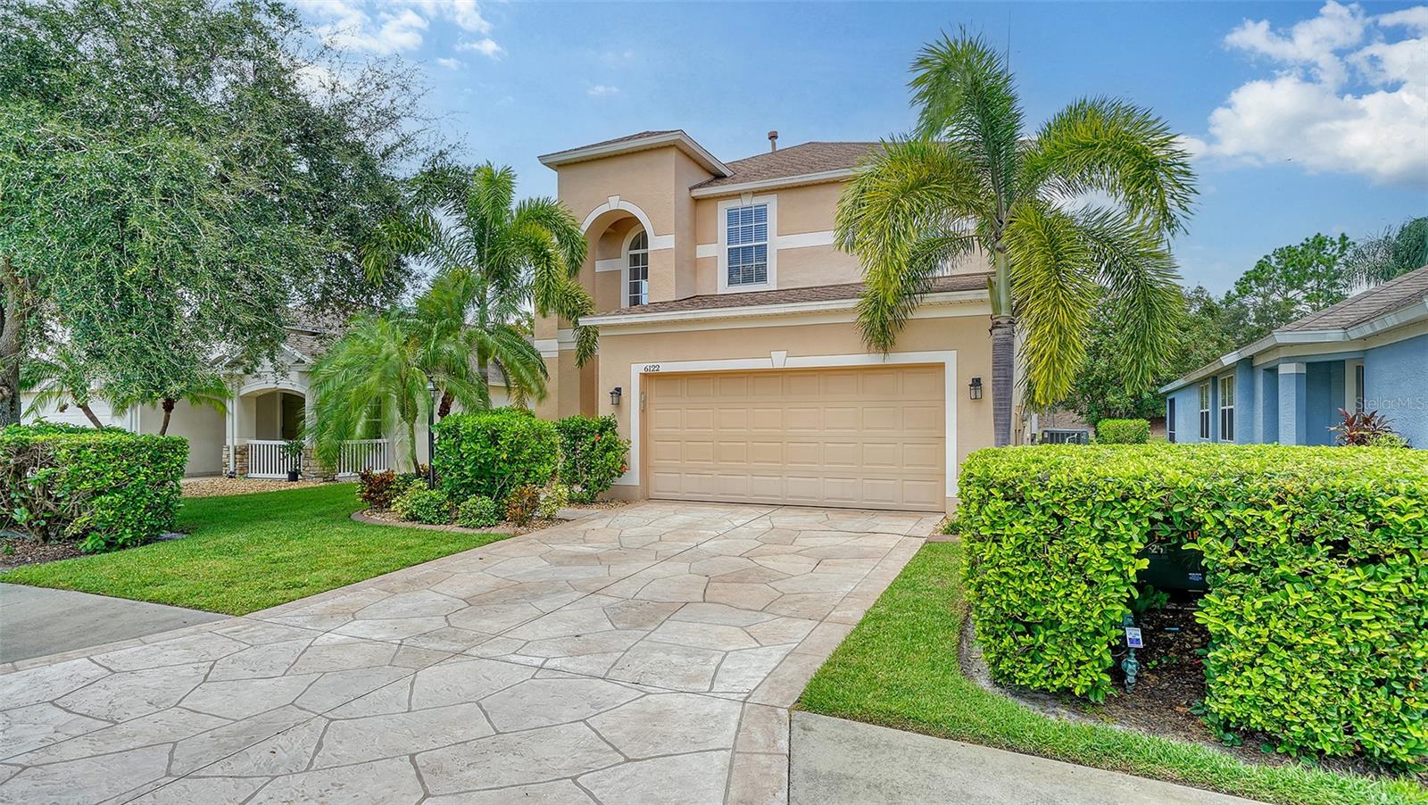 6122 BLUE RUNNER CT