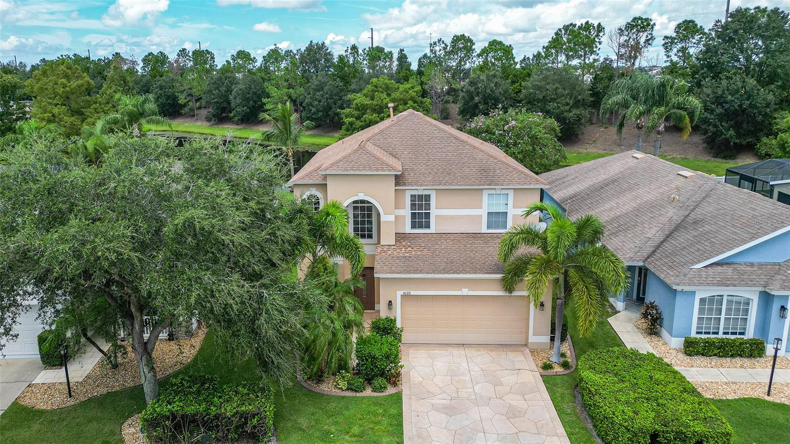 6122 BLUE RUNNER CT