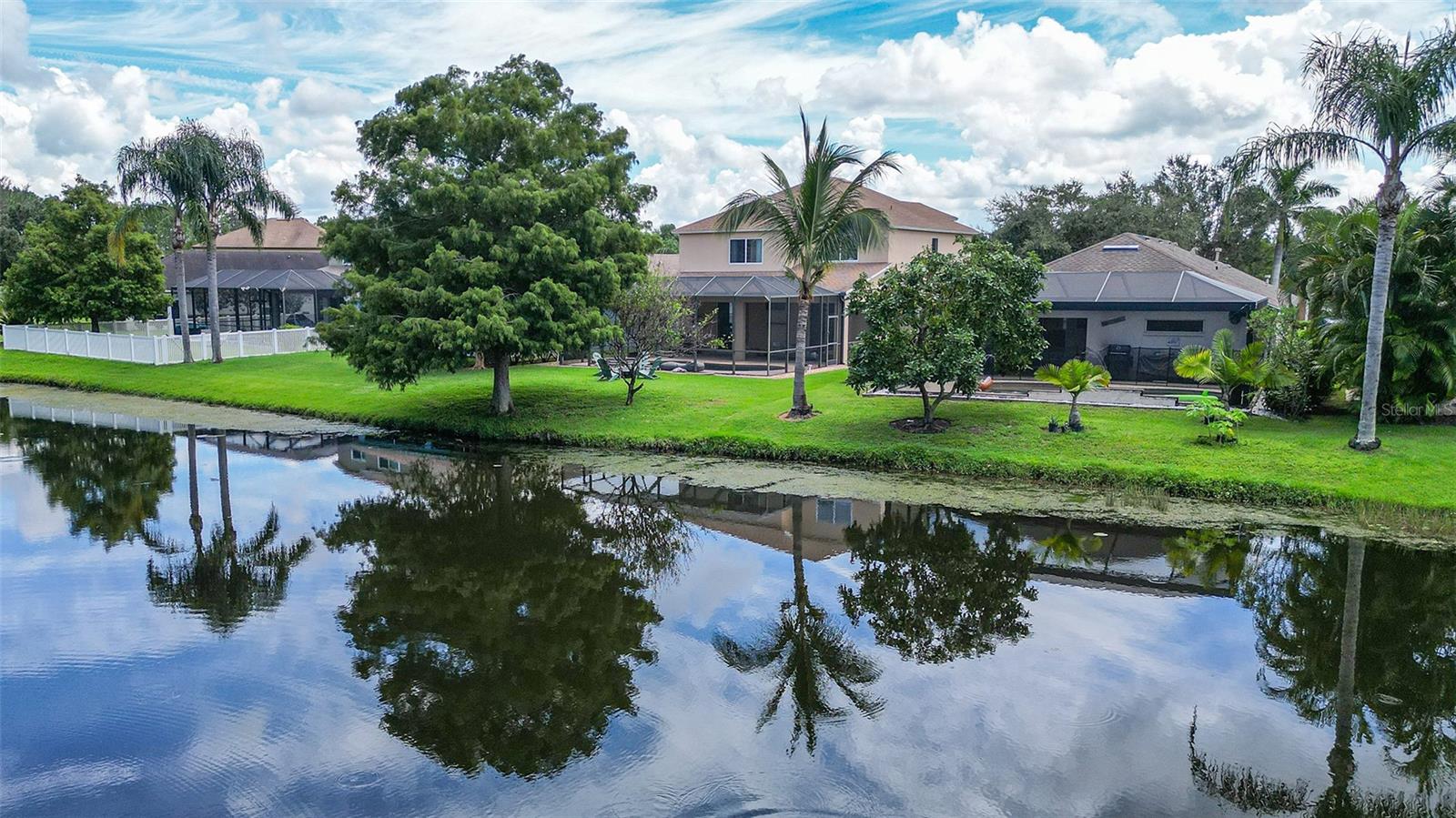 6122 BLUE RUNNER CT