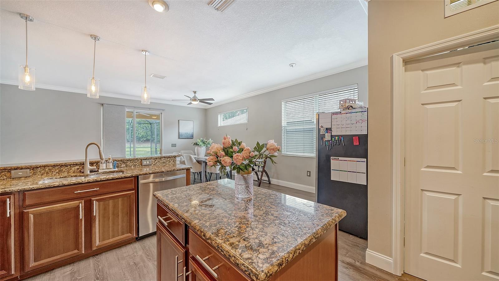 6122 BLUE RUNNER CT