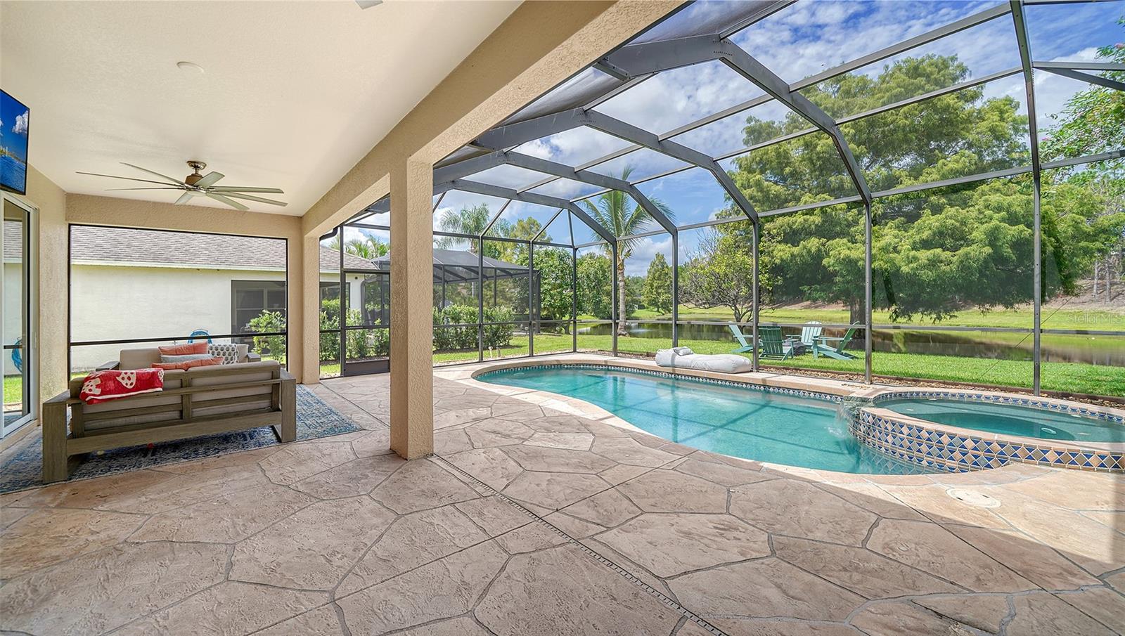 6122 BLUE RUNNER CT