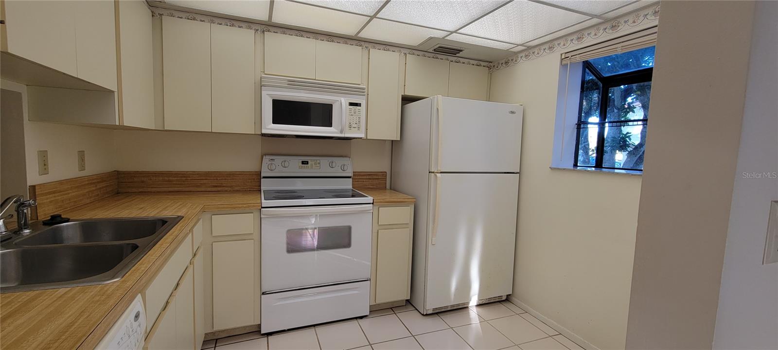 5727 GARDENS DR #5727