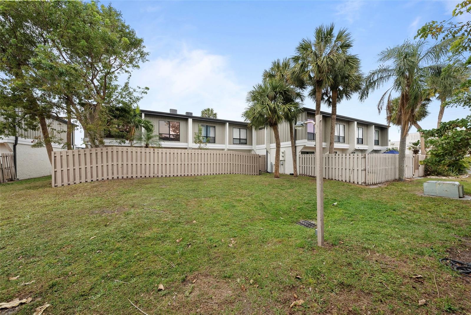 4001 BENEVA RD #304