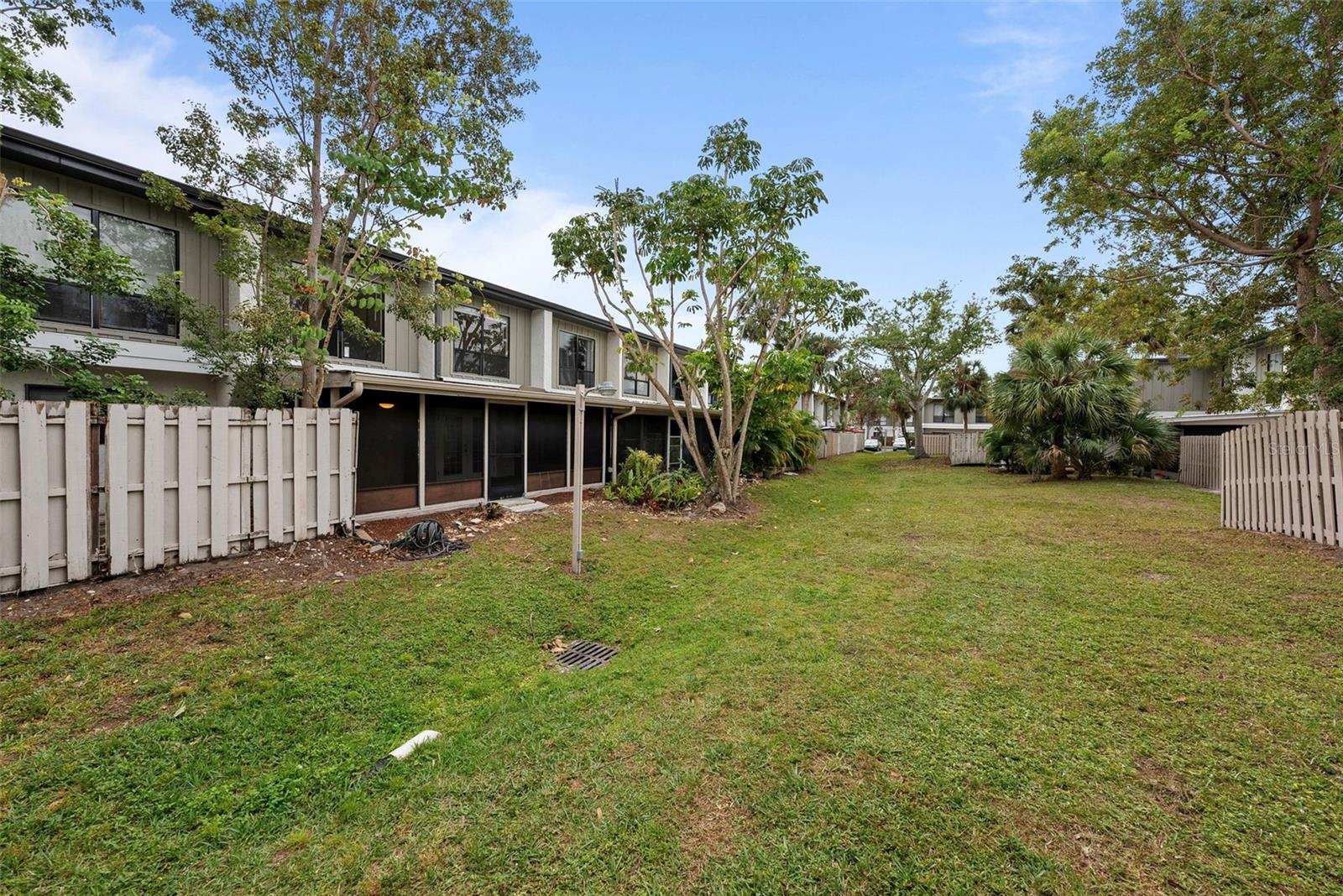 4001 BENEVA RD #304