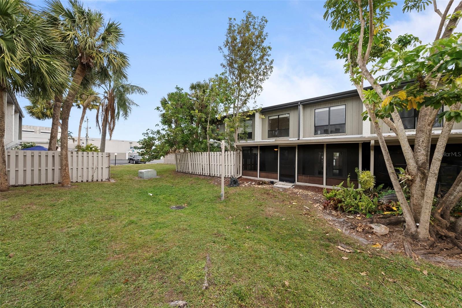 4001 BENEVA RD #304