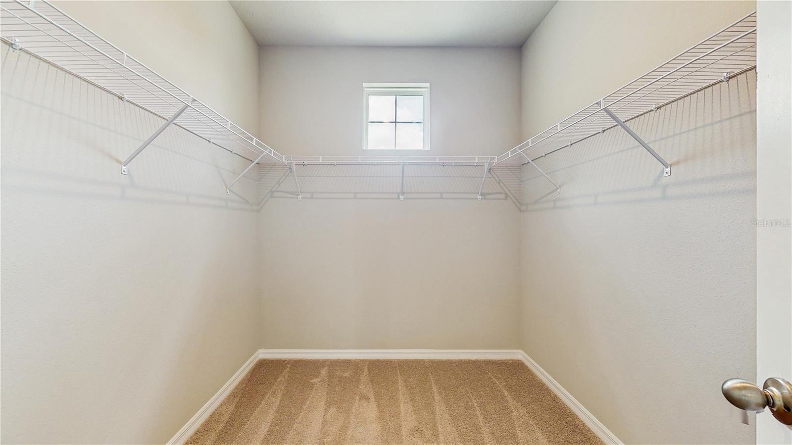 1824 WOODLEAF HAMMOCK CT