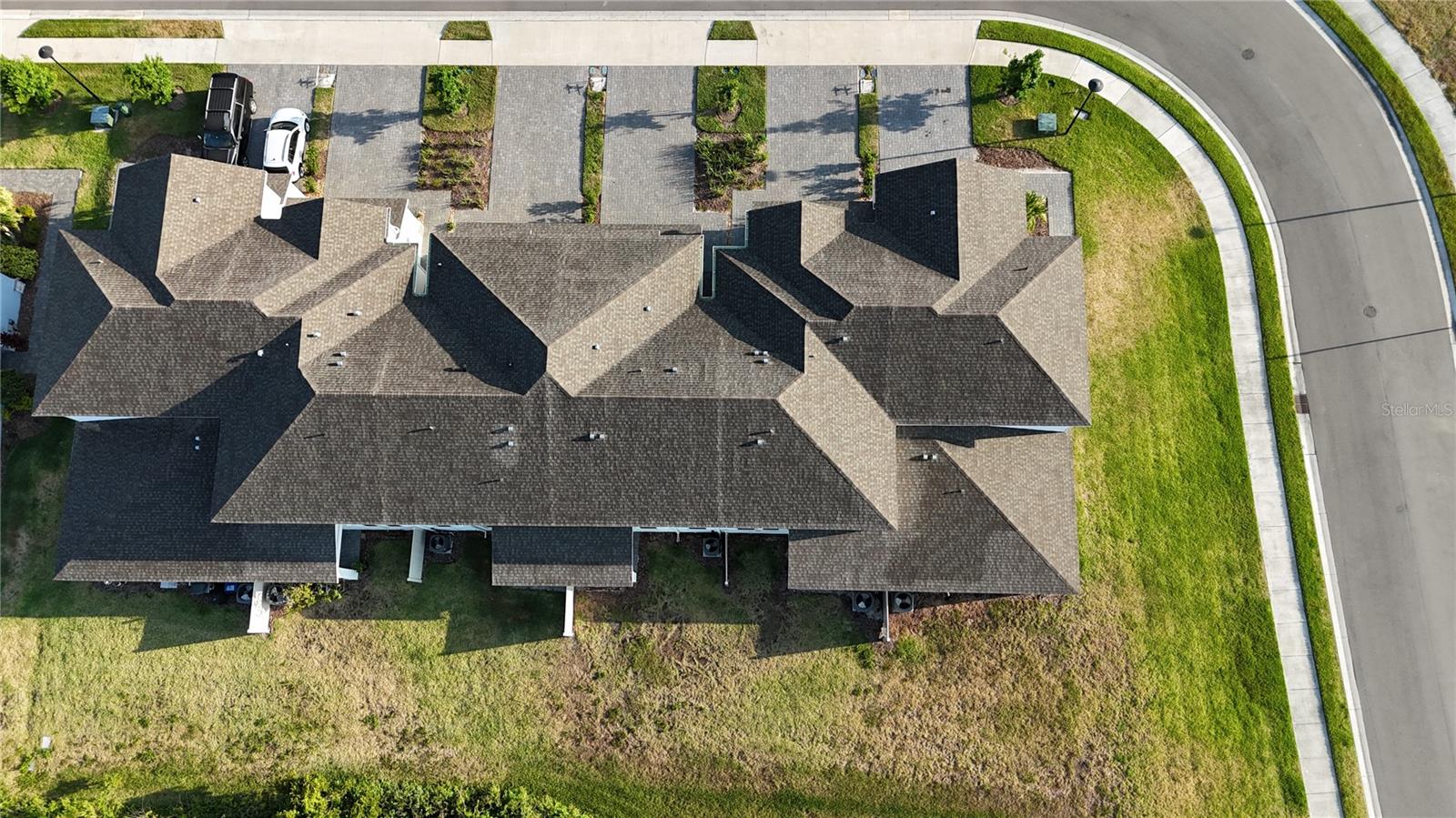 1824 WOODLEAF HAMMOCK CT