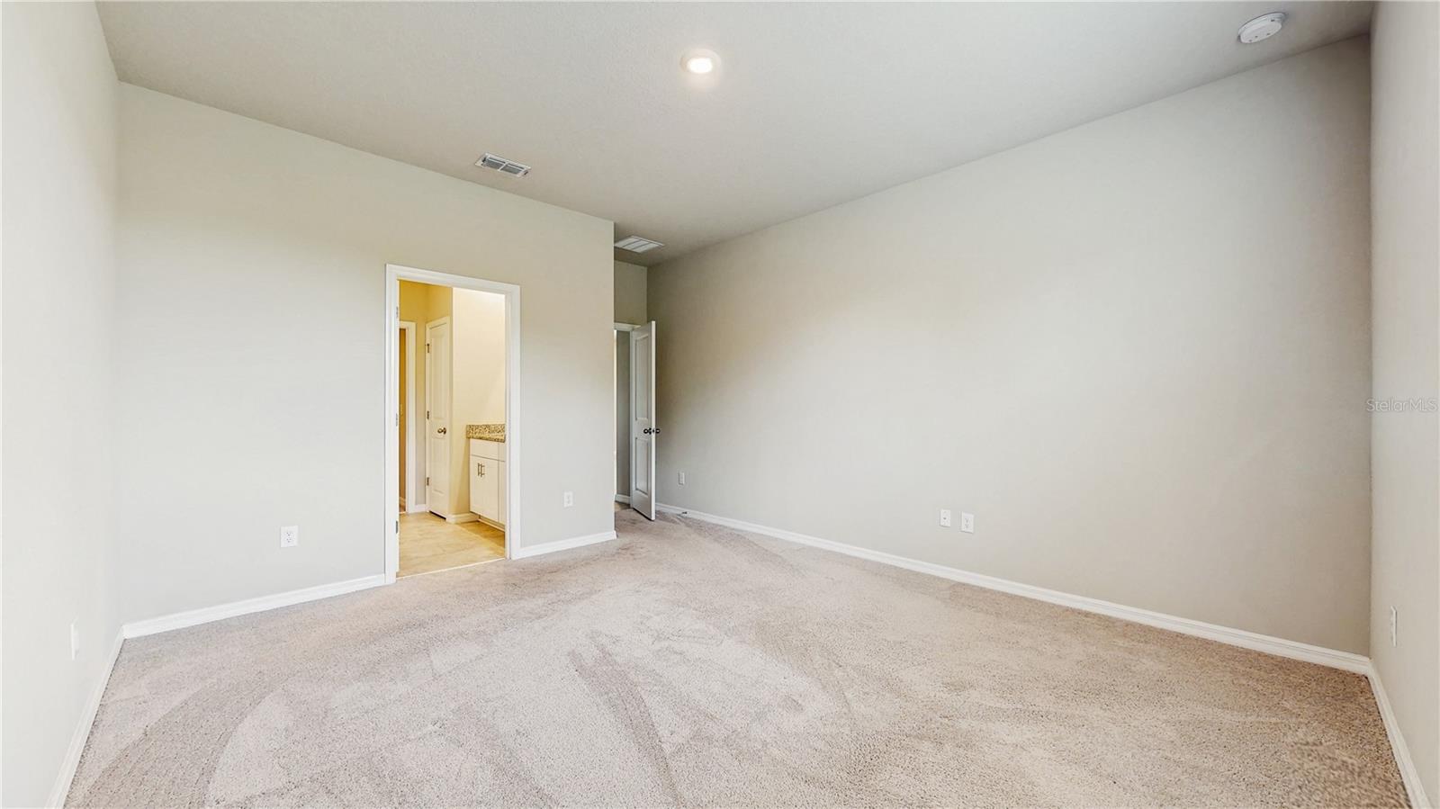 1824 WOODLEAF HAMMOCK CT