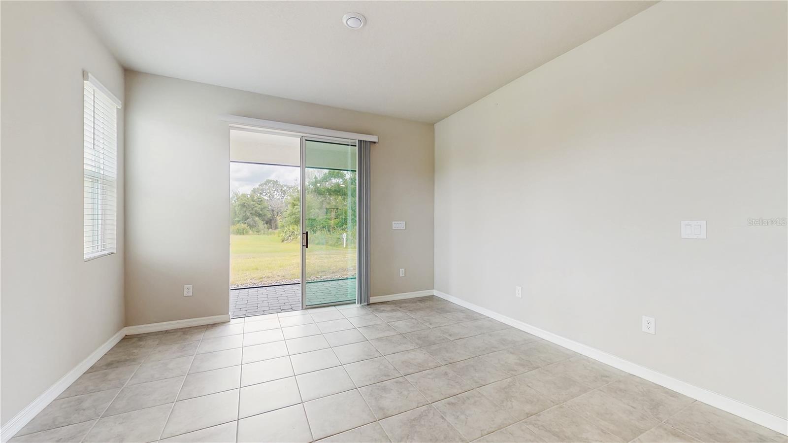 1824 WOODLEAF HAMMOCK CT