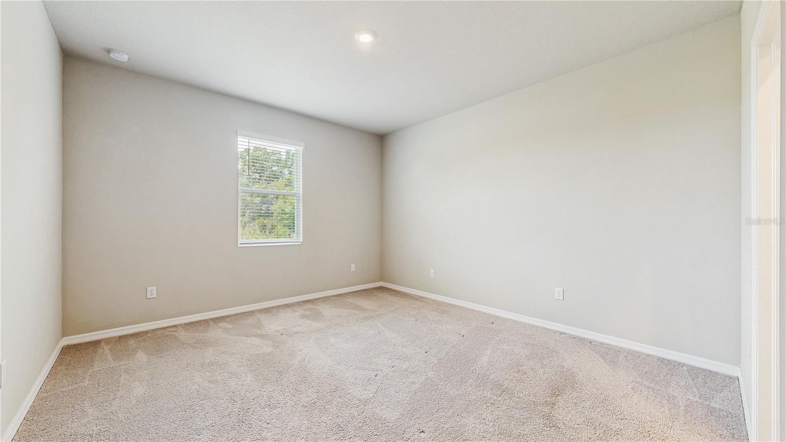 1824 WOODLEAF HAMMOCK CT