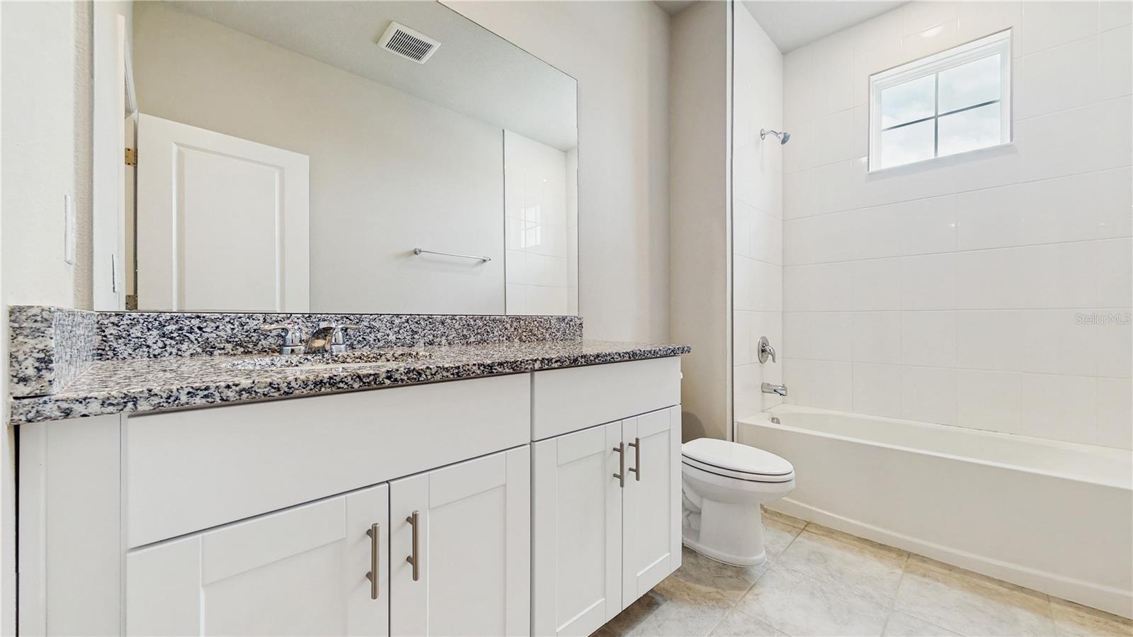 1824 WOODLEAF HAMMOCK CT