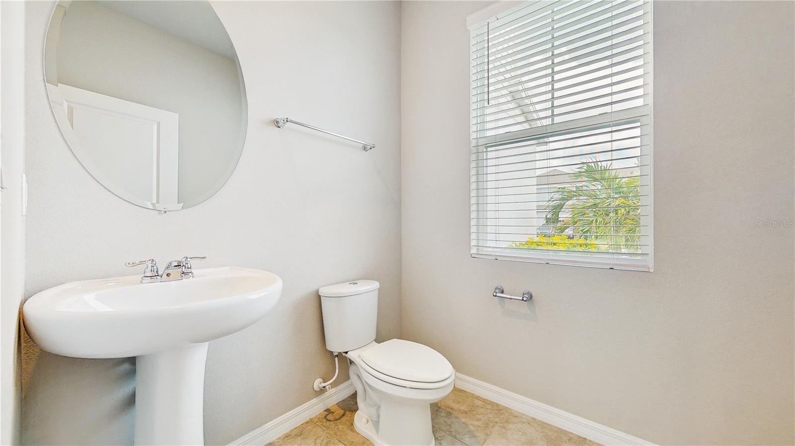 1824 WOODLEAF HAMMOCK CT