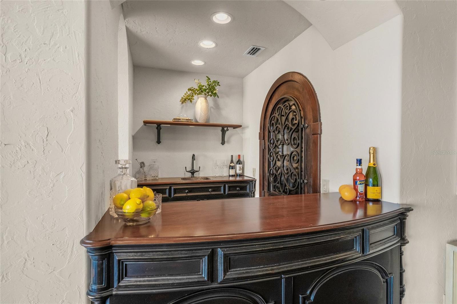 3576 SAN REMO TER