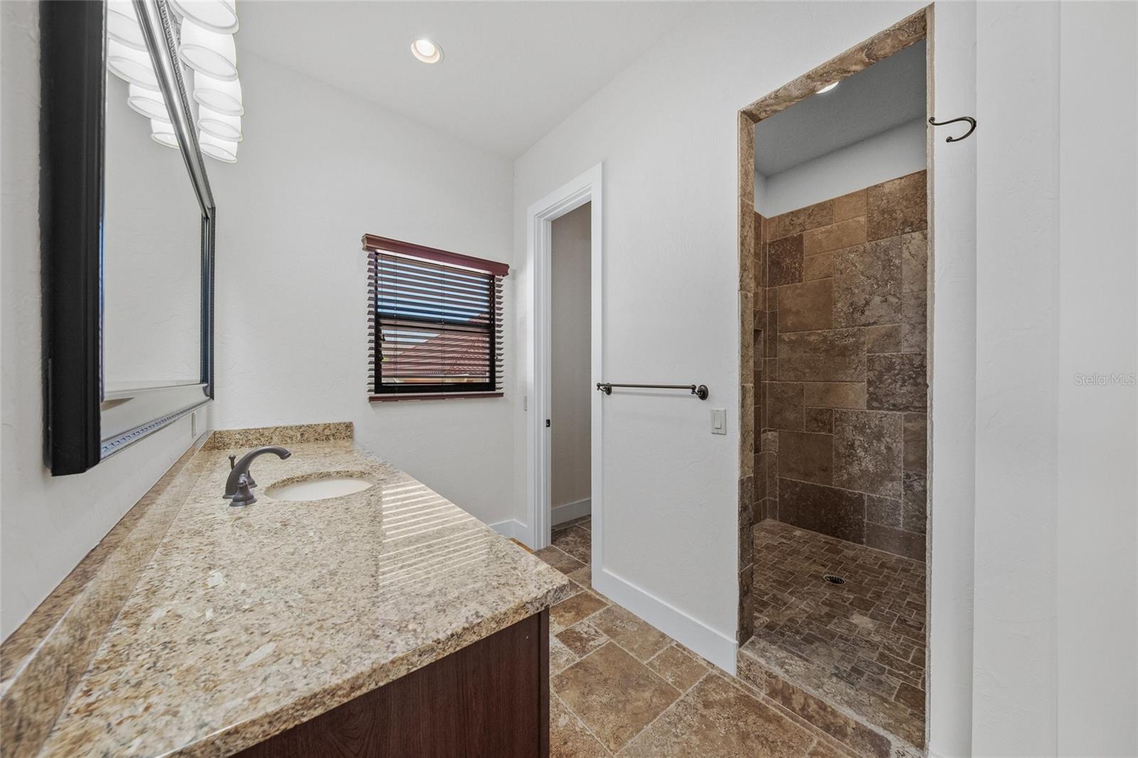 3576 SAN REMO TER