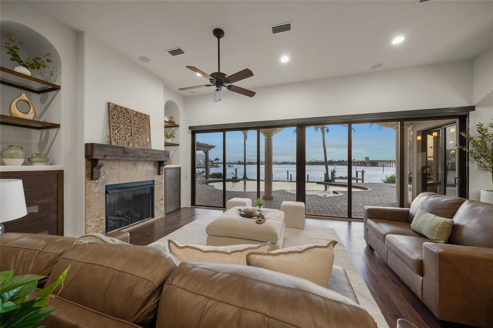 3576 SAN REMO TER