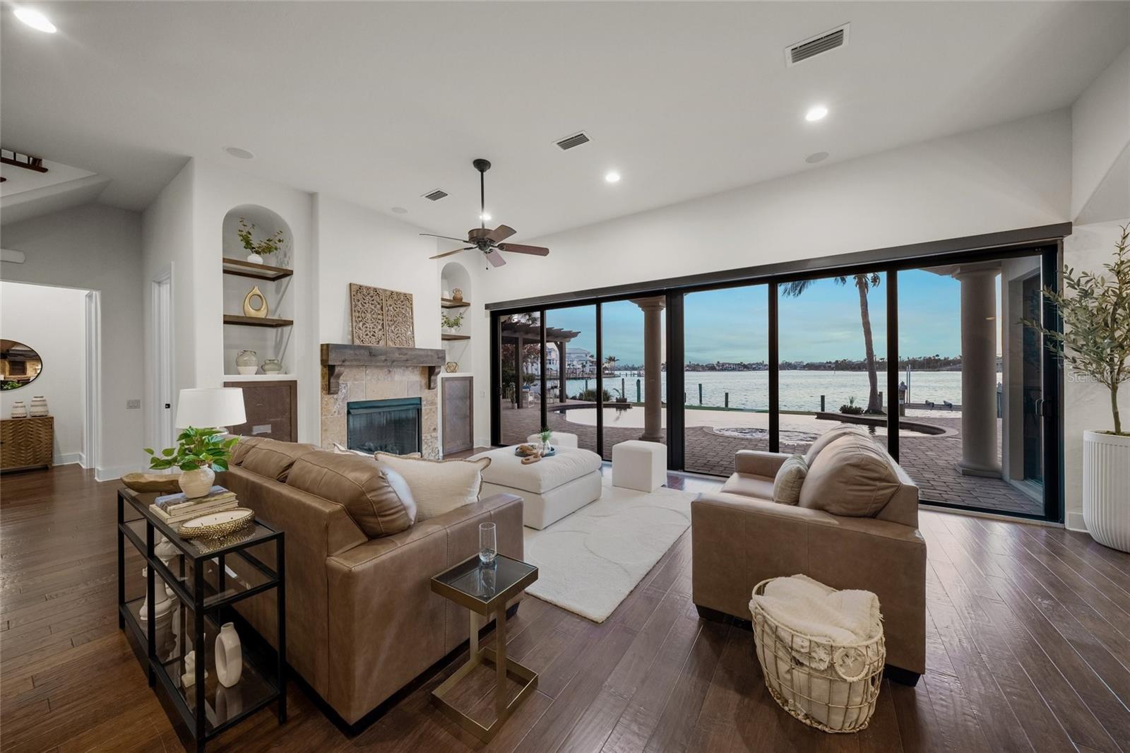 3576 SAN REMO TER