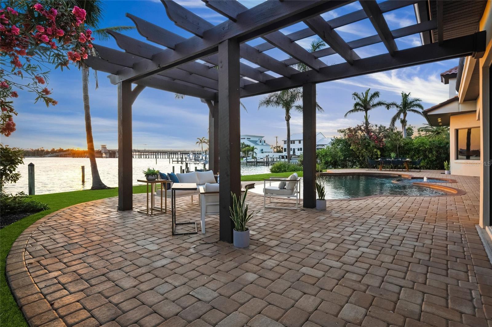 3576 SAN REMO TER