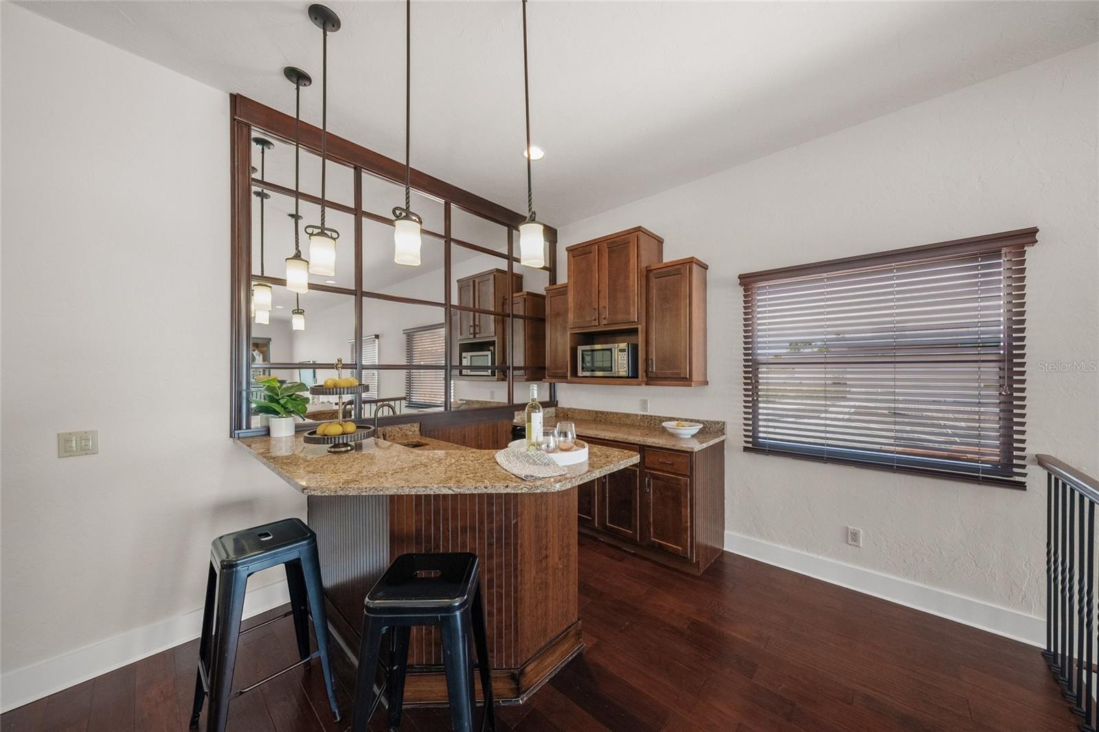3576 SAN REMO TER