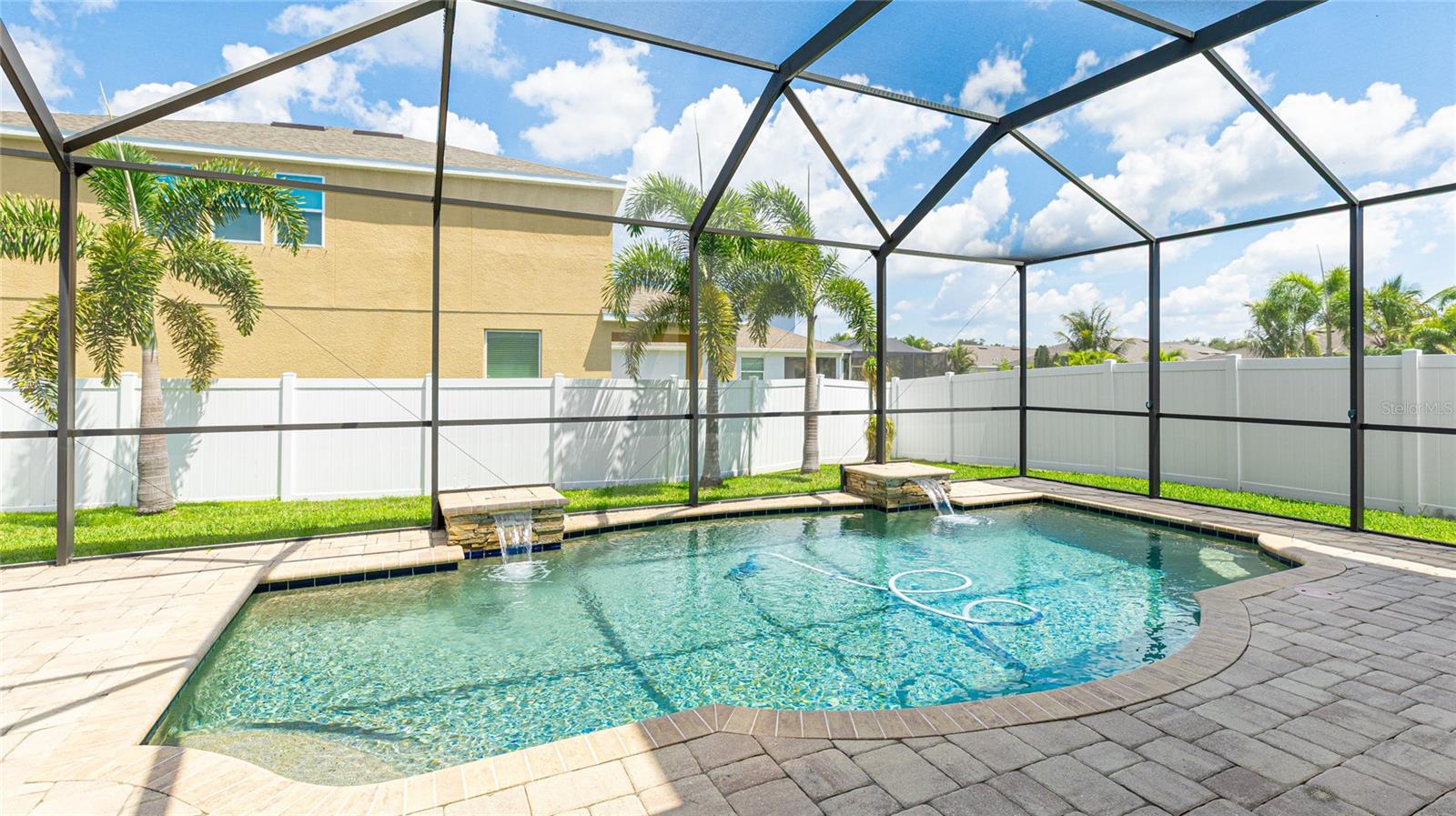 7379 47TH AVENUE CIR E