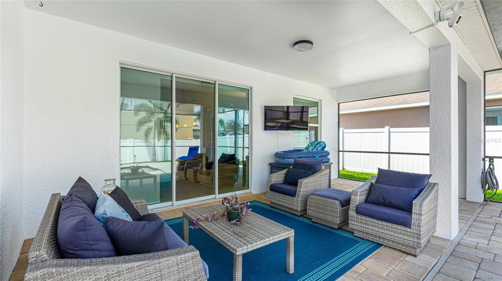 7379 47TH AVENUE CIR E