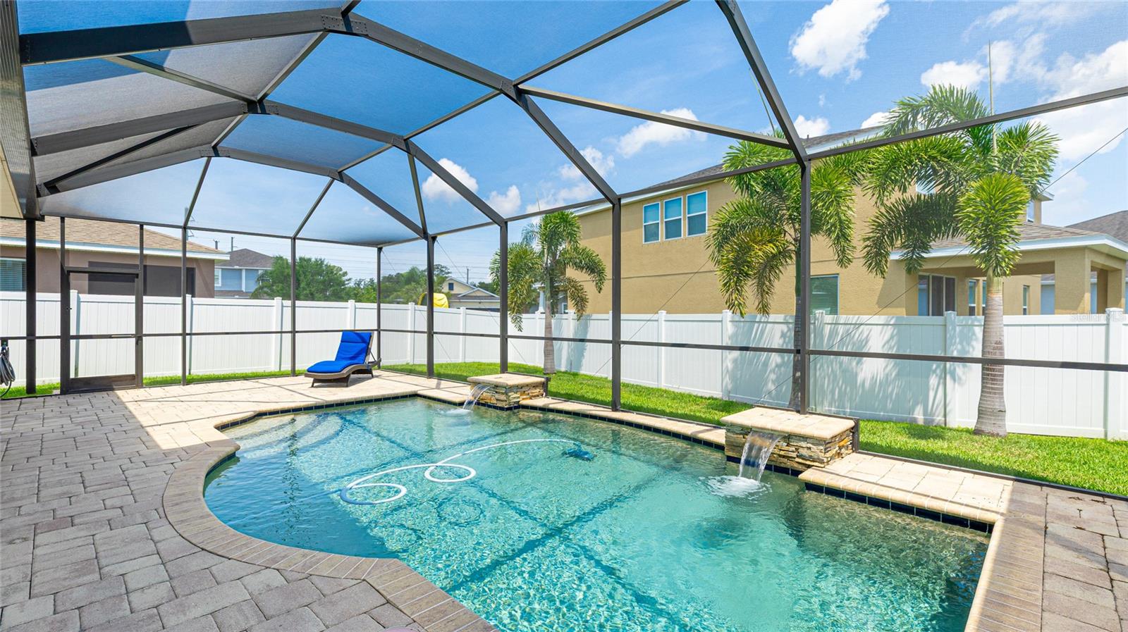 7379 47TH AVENUE CIR E