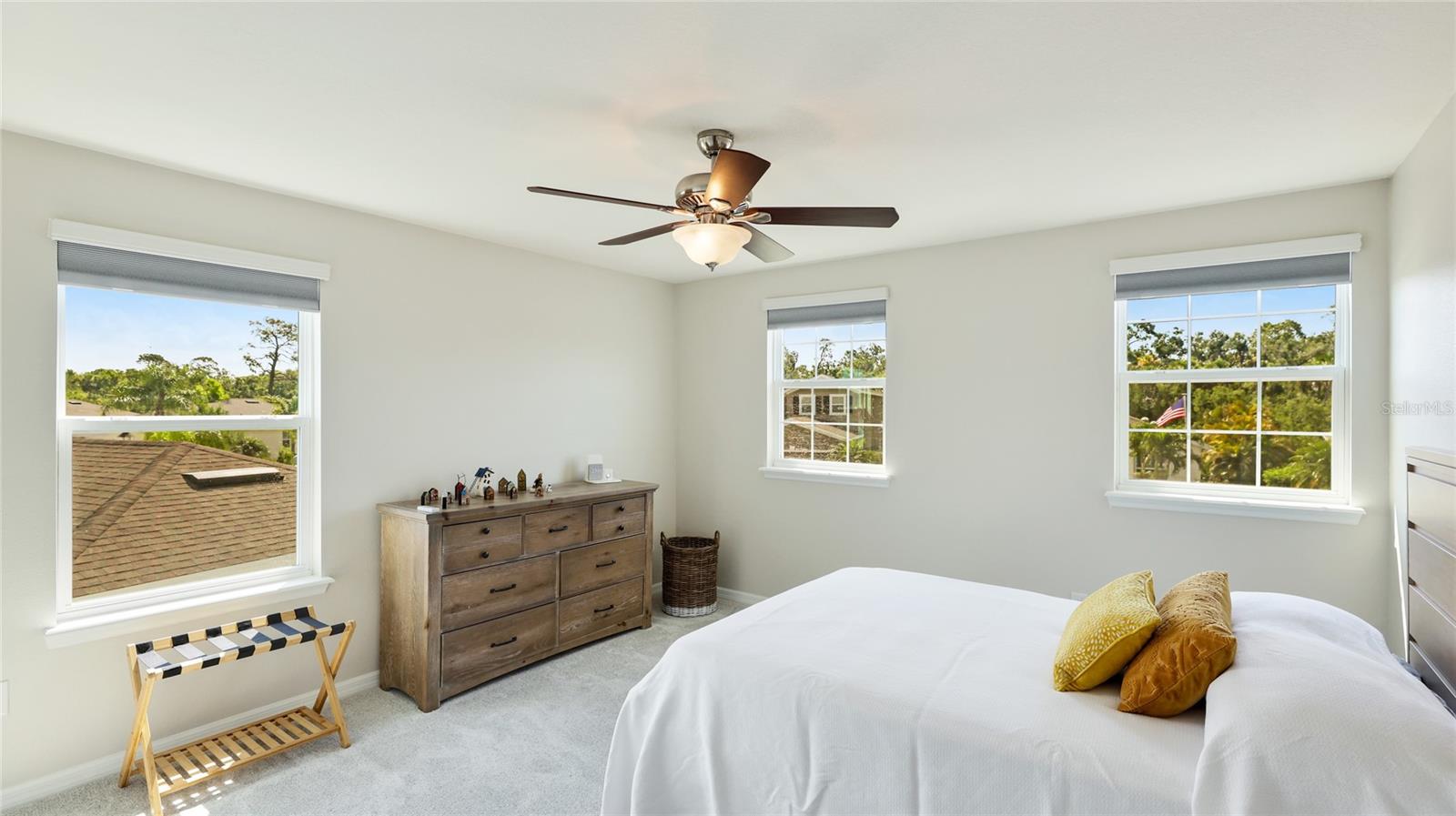 7379 47TH AVENUE CIR E