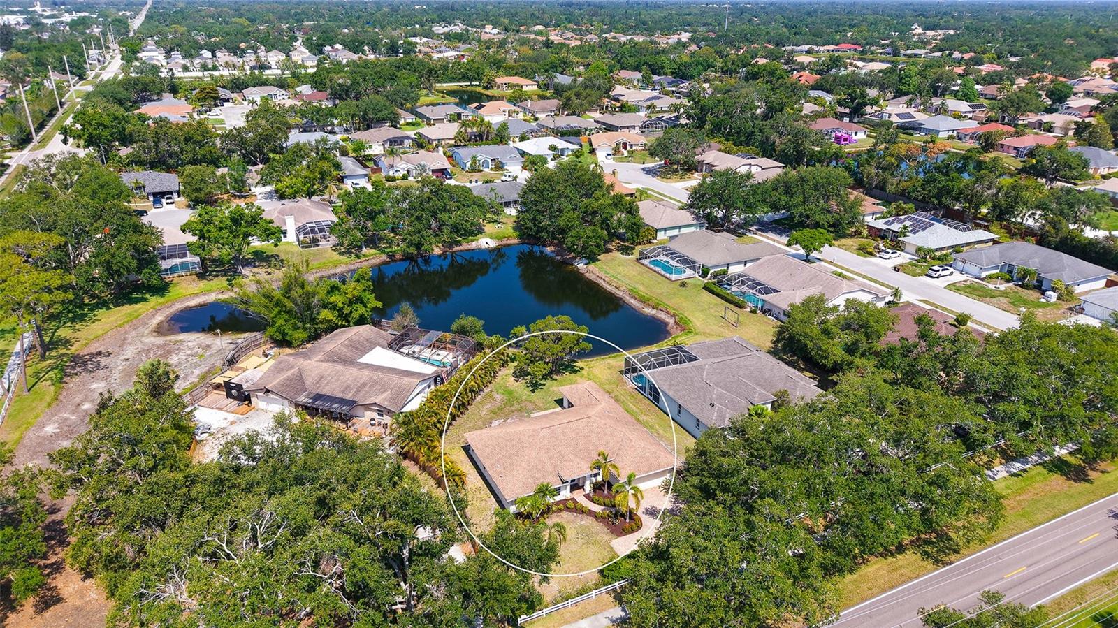 5698 COUNTRY WALK LN