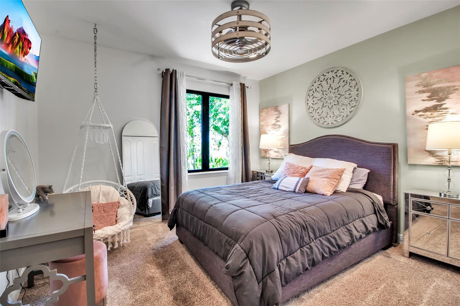 5935 RIVER FOREST CIR