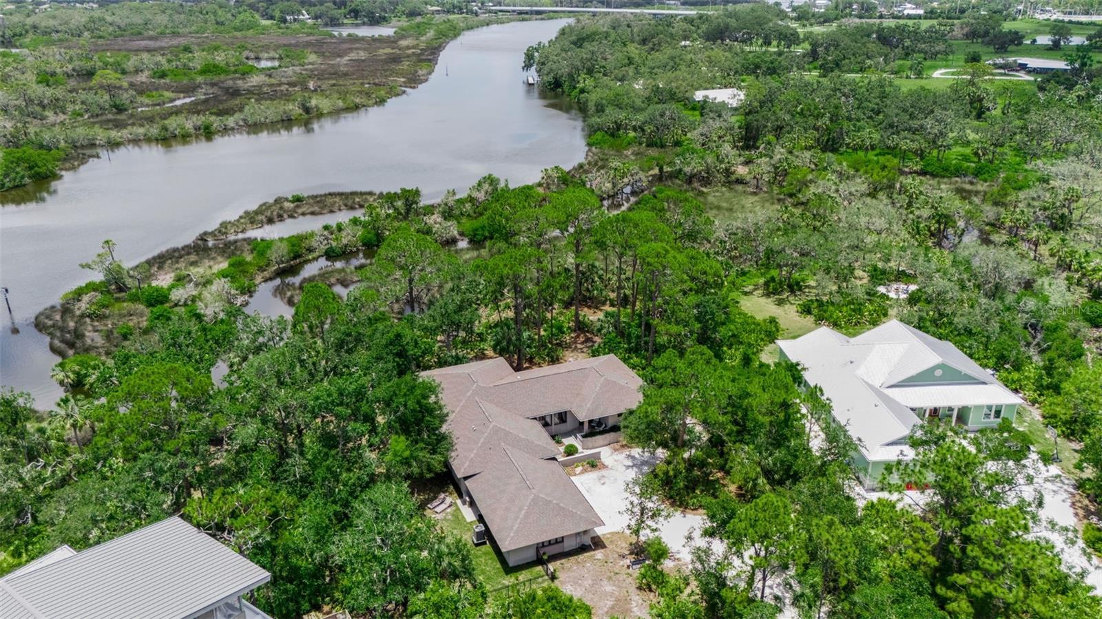 5935 RIVER FOREST CIR